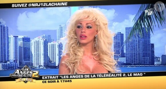 Cindy de Dilemme reçue sur le plateau des Anges de la télé-réalité : Miami Dreams dans la bande-annonce des Anges de la télé-réalité : Miami Dreams diffusé le lundi 20 juin 2011
