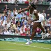 Pour son entrée en lice à Wimbledon le 21 juin 2011, Serena Williams,  tenante du titre qui n'a quasiment pas joué depuis son sacre de 2010,  est difficilement venue à bout d'Aravane Rezaï et a craqué, sous le  poids de l'émotion...