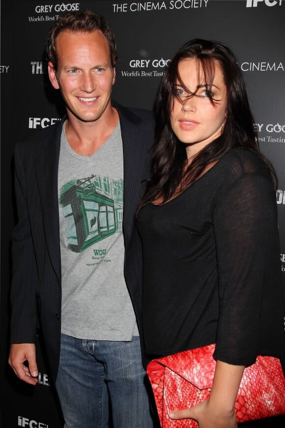 Le comédien Patrick Wilson et son épouse lors de la première de The Ledge à New York le 21 juin 2011