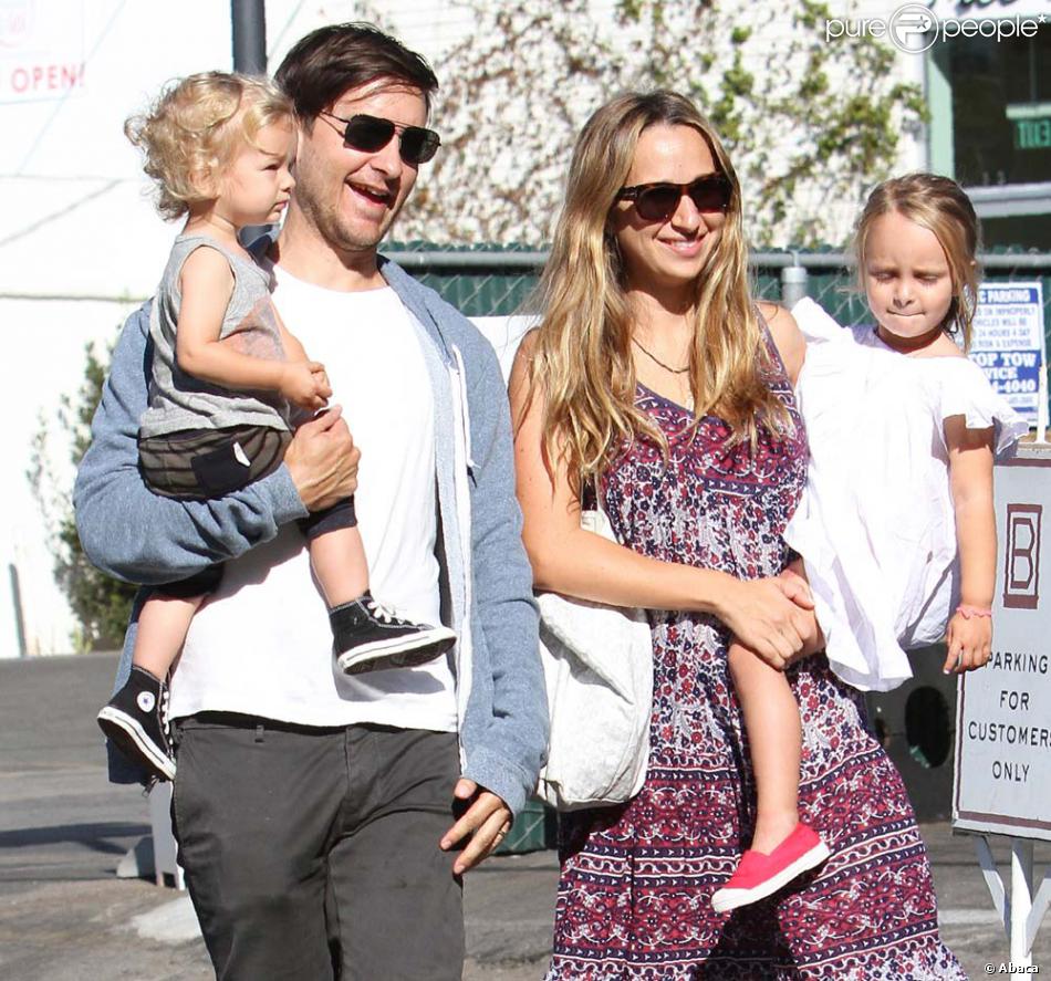 Tobey Maguire, Jennifer Meyer, et leur enfants à Los Angeles, le 26 ...