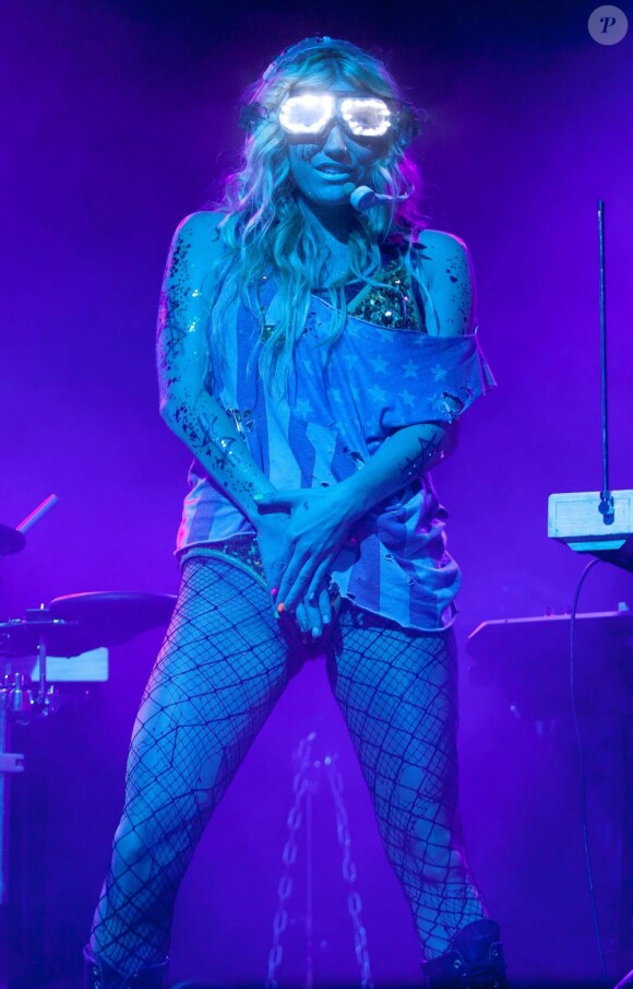 Ke$ha lors du Festival de Glastonbury, en Angleterre, le 24 juin 2011.