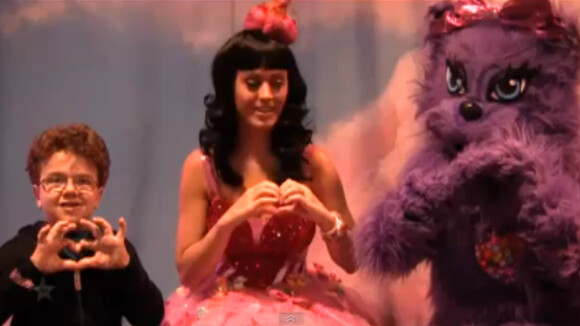 Katy Perry en plein délire avec le jeune Keenan Cahill