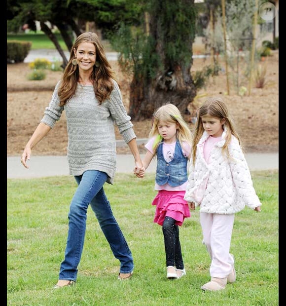 Denise Richards et ses filles Sam et Lola en juin 2011 à Los Angeles