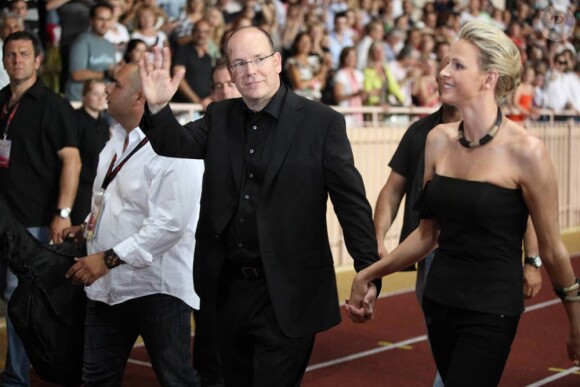 Charlene et le prince Albert II lors du concert des Eagles, à Monaco, le 30 juin 2011.
