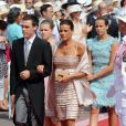 Stéphanie de Monaco, au bras de son fils, Louis Ducruet et suivie de ses  filles, Pauline Ducruet et Camille Gottlieb lors de la cérémonie  religieuse  du mariage du prince Albert et de Charlene Wittstock, à  Monaco, le 2  juillet 2011