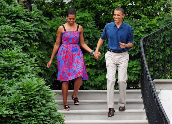 Michelle Obama toujours lookée au bras de son époux Barack Obama à la Maison Blanche le 4 juillet 2011