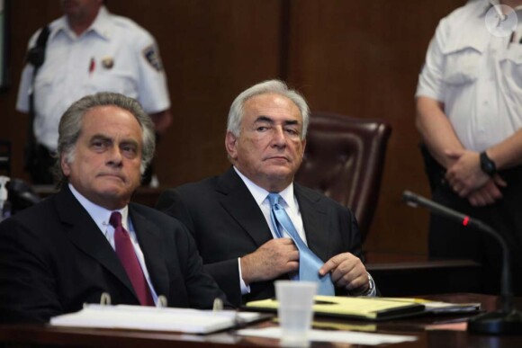 Dominique Strauss-Kahn et son avocat Benjamin Brafman à l'audience du 1er juillet à New York qui s'est soldée par sa libération sur parole.
