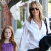 Helen Hunt va déjeuner avec sa fille Makena Lei dans un restaurant de Los Angeles, le 9 juillet 2011