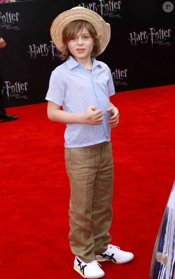 James, le fils de Sarah Jessica Parker et Matthew Broderick à l'avant-première d'Harry Potter et les Reliques de la Mort-Partie 2 à New York le 11 juillet 2011