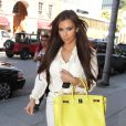 Kim Kardashian est bien plus à son avantage en brune qu'en blonde. Beverly Hills, le 30 juin 2011.