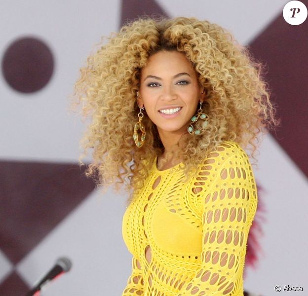 Beyoncé chante en direct dans l'émission Good Morning America. New York, le 1er juillet 2011.