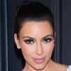 Le brun fait ressortir le teint mat de Kim Kardashian, et la met donc plus à son avantage. New York, le 27 juin 2011.
