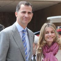 Letizia et Felipe d'Espagne : L'élégant couple à la rencontre de la Vierge Noire