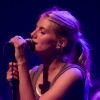 Mélanie Laurent sur la scène des Francofolies, à La Rochelle, le 15 juillet 2011.
