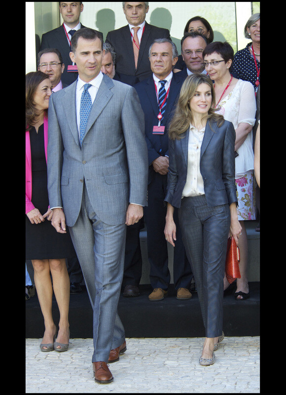 Nouvelle sortie officielle pour Letizia d'Espagne et son prince Felipe. Cervantes, 20 juillet 2011