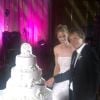 Elena Dementieva, 29 ans, s'est mariée avec son compagnon de longue date le joueur de hockey sur glace Maxim Afinogenov, sur le toit du Ritz-Carlton à Moscou, le 16 juillet 2011. De nombreuses amies tenniswomen russes étaient présentes, notamment vera Zvonareva, repartie avec le bouquet de la mariée.