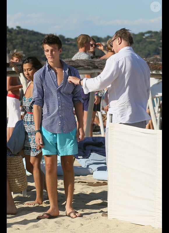 Liam Neeson en vacances à Saint-Tropez avec sa compagne Freya Saint Johnston le 20 juillet 2011