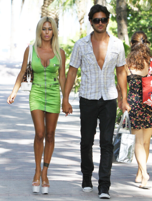 Shauna Sand et son mari Laurent Homburger à Miami, jeudi 21 juillet 2011.