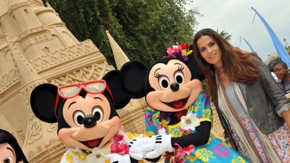 Elisa Tovati : son trio avec Minnie et Mickey pour un moment inoubliable