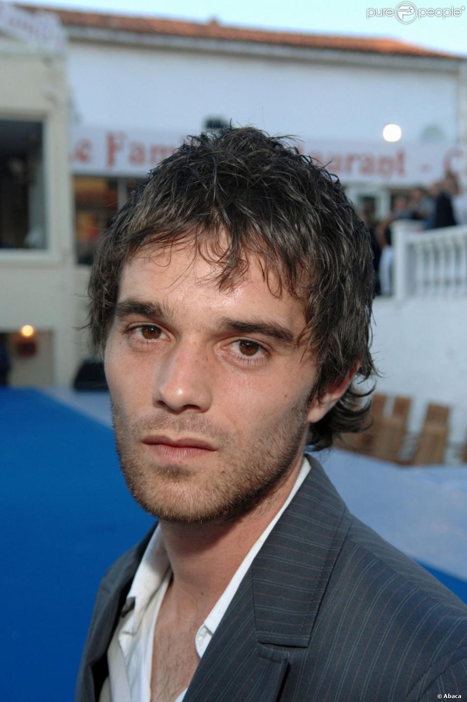Frere De Sybille Dans Plus Belle La Vie Julien Bravo alias Fabien dans la série Plus Belle la Vie. - Purepeople