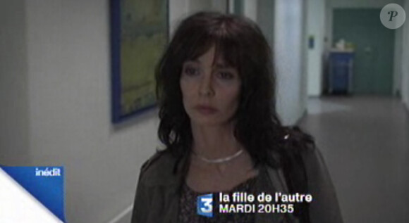 Anne Parillaud est l'héroïne de La fille de l'autre, téléfilm diffusé le 2 août 2011 sur France 3.