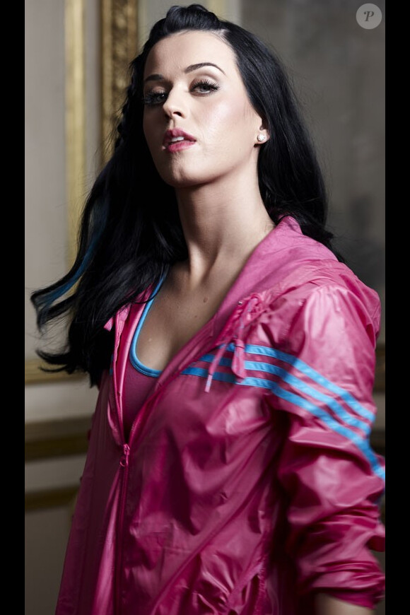 Katy Perry prend la pose pour Adidas