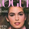 Cindy Crawford en couv' du Vogue US d'août 1986, l'année de ses 20 ans.