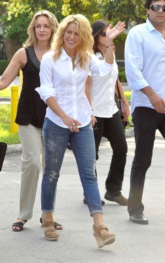Shakira et Gerard Piqué à Miami lors d'une conférence de presse à Miami, annonçant le partenariat entre le FC Barcelone et la fondation de la chanteuse. Le 2 août 2011