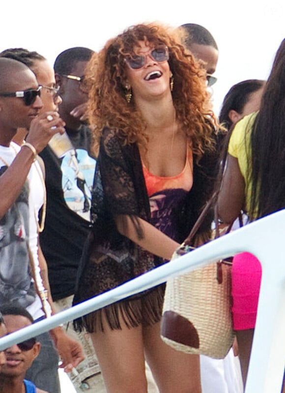 Rihanna en vacances à La Barbade, le 6 août 2011. C'est un peu un retour aux sources ce voyage. Riri a semble-t-il renouer avec son premier amour.