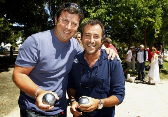 Pascal Bataille et Bernard Montiel lors de la quatrième édition du Star West de Pétanque à Arcachon, le 7 août 2011