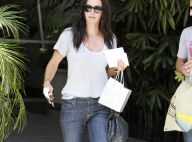 Courteney Cox : La cougar rayonne même avec son look casual