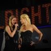 Paris Hilton passe un moment festif avec sa soeur Nicky au VIP Room de Jean-Roch, à Saint-Tropez, le 6 août 2011.