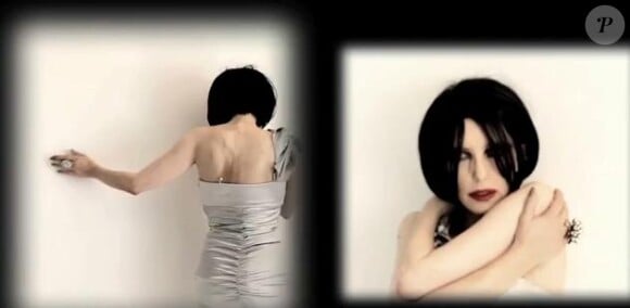 Images extraites du clip de Jeanne Mas, Reste, dévoilé en août 2011.