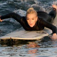 Lindsay Lohan : Elle se la joue Brice de Nice sur la plage de Malibu