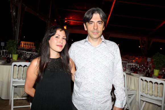 Dominique Fillon et sa femme Akemi lors du dîner et la vente aux enchères organisés au profit des Vendanges du Désert au domaine de Bertaud-Belieu, le 26 août 2011 à Gassin.