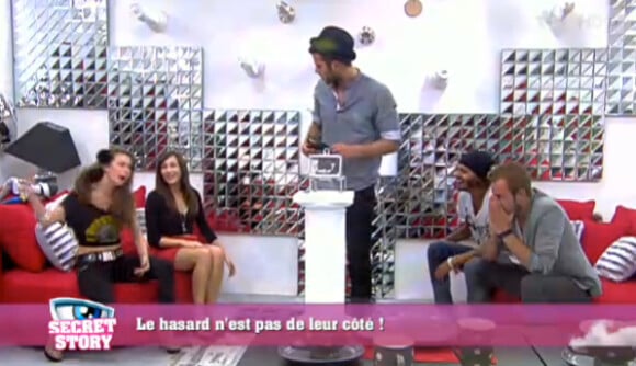Déception dans la petite maison de découvrir qu'ils sont tous nominés (quotidienne du samedi 27 août 2011).