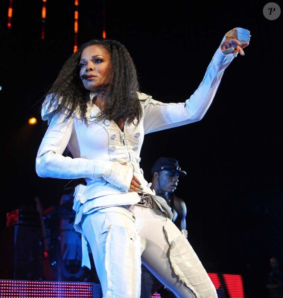 Janet Jackson sur scène à Paris, le 26 juin 2011.