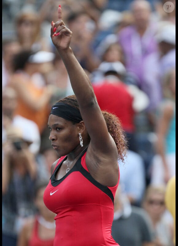 Serena Williams a employé les grands moyens pour éliminer Victoria Azarenka lors du troisième tour de l'US Open le 3 septembre 2011, grand écart compris !