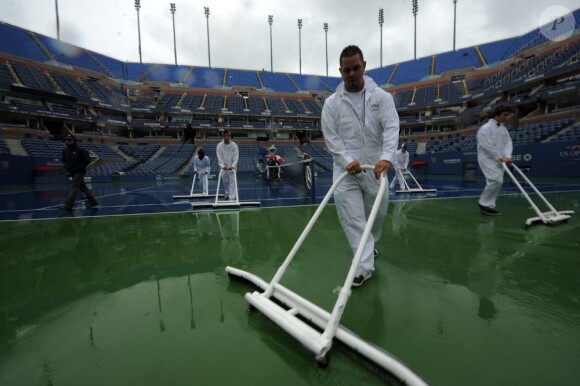 La pluie a été l'invité surprise du neuvième jour de l'US Open le 6 septembre 2011, obligeant l'organisation à annuler les matches du jour.