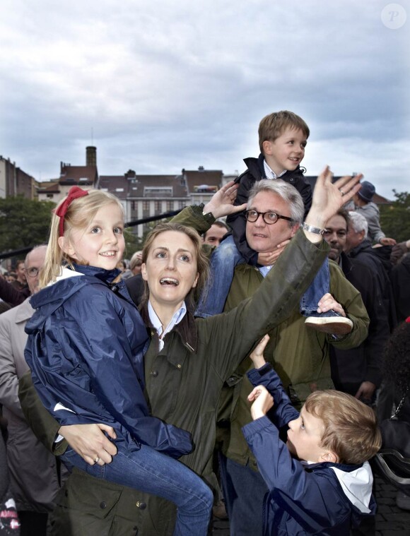 Le prince Laurent de Belgique lors de ''sa'' Fête nationale alternative, le 21 juillet 2011 à Bruxelles, avec sa famille.