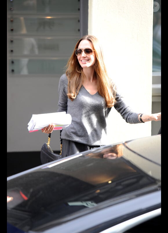 Angelina Jolie sortant d'un studio de production à Londres le 8 septembre 2011