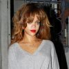 Rihanna sort de son hôtel de New York pour se rendre à un shooting photo le 11 septembre 2011
 
 