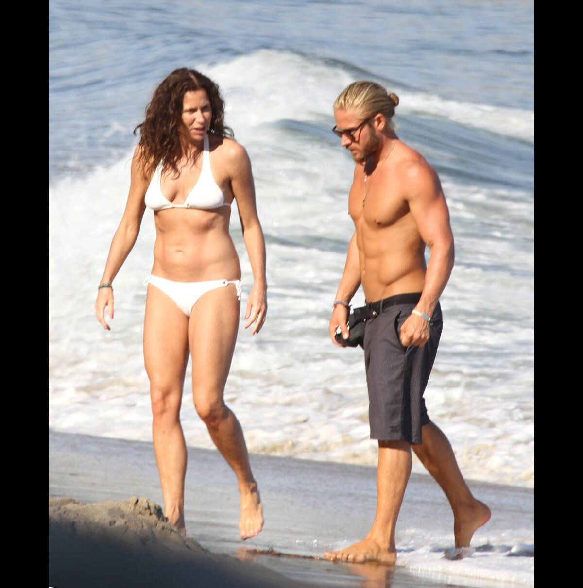 Photo : Minnie Driver profite du soleil avec son Matthew. Malibu, août 2011  - Purepeople