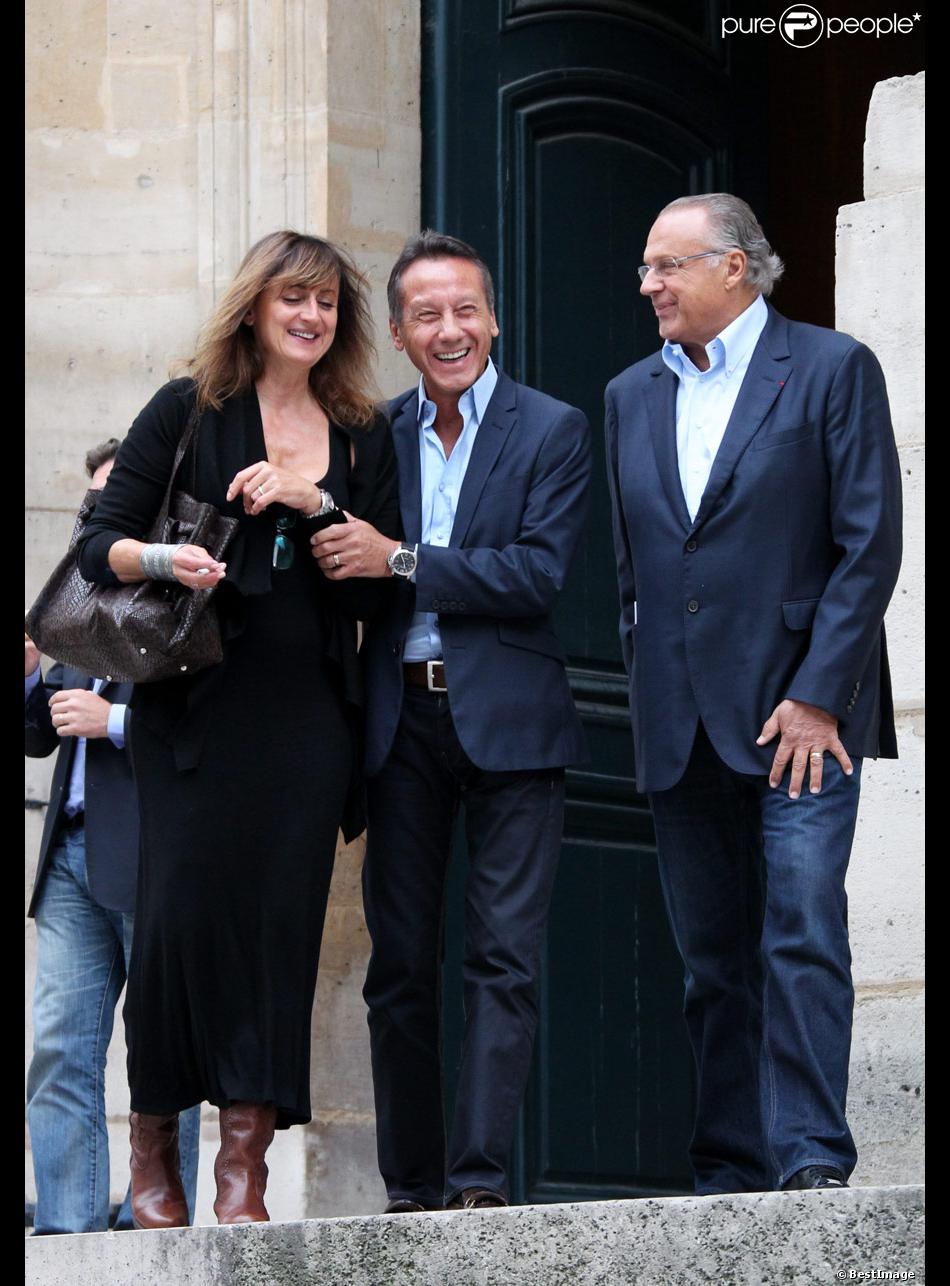 Nathalie André, Daniel Moine et Gérard Louvin lors de la messe en hommage à Tony Krantz, décédée ...