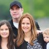 John Travolta et Kelly Preston, leur fille Ella Bleu et leur fils Benjamin, à Paris, le 19 juin 2011.