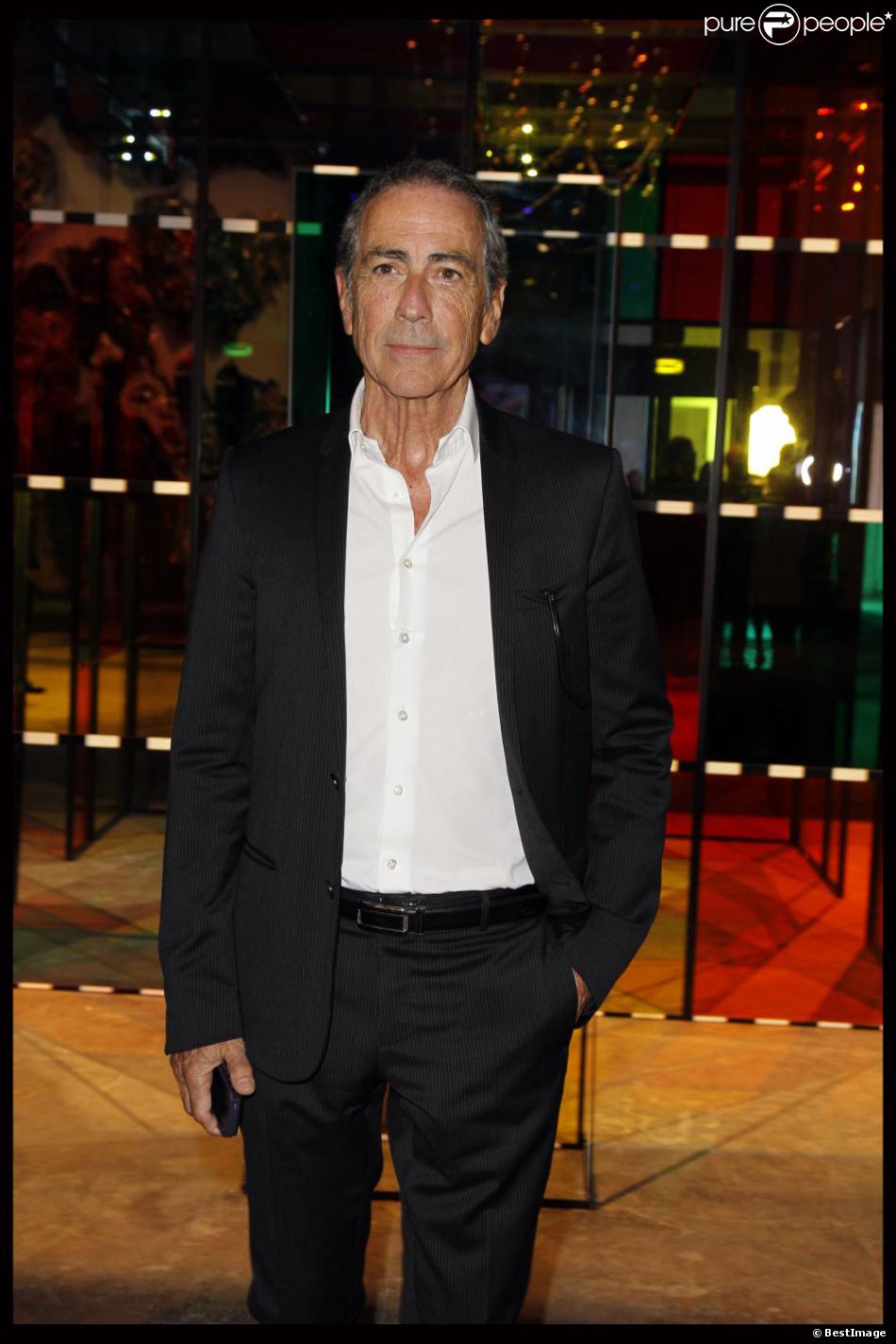 Alain Chamfort durant les 25 ans de Paris Première au ...
