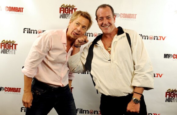 Kato Kaelin et Michael Lohan lors de la conférence de presse du championnat de boxe des célébrités le 26 septembre à Los Angeles