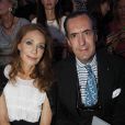 Marisa Berenson accompagnée de Jaime de Marichalar ex mari d'Helena d' Espagne lors du défilé Dior à Paris le 30 septembre 2011 