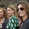 Clotilde Courau et Mademoiselle Agnès sont venues soutenir leur amie Diane Von Furstenberg sur le quai Debilly pour le lancement de son parfum, Diane. Paris, le 5 octobre 2011.