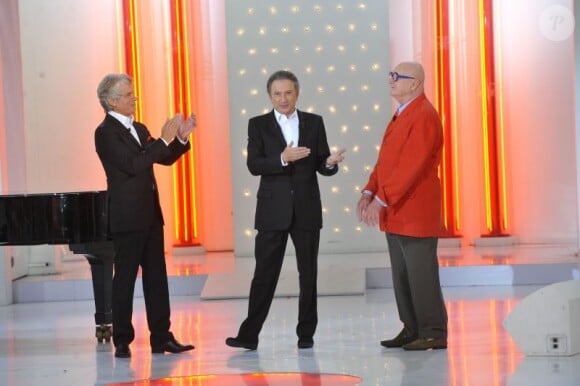 Claude Sérillon, Michel Drucker et Jean-Pierre Coffe durant l'enregistrement de l'émission Vivement Dimanche diffusée le 9 octobre 2011